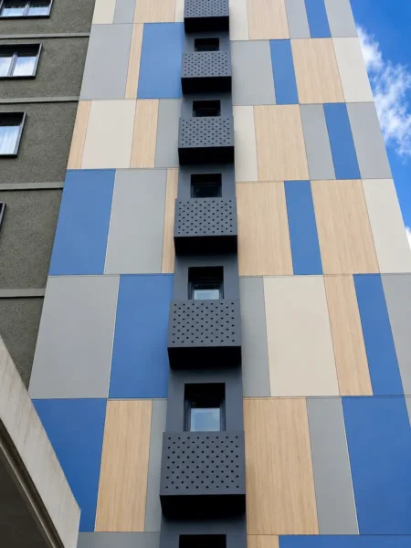 AA Yapı Caddebostan Ant Apartmanı, kompakt laminat cephe kaplaması