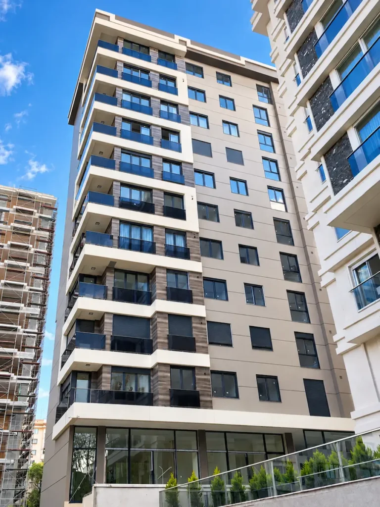 Çolakoğlu İnşaat Uludağ Apartmanı dış cephe kompakt laminat uygulaması - Suadiye