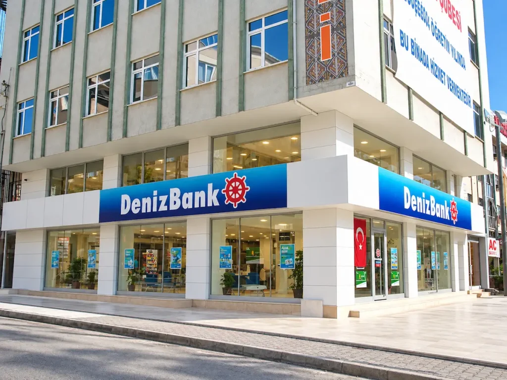 Denizbank şubeleri Türkiye genelinde dış cephe kompakt laminat kaplama uygulamaları