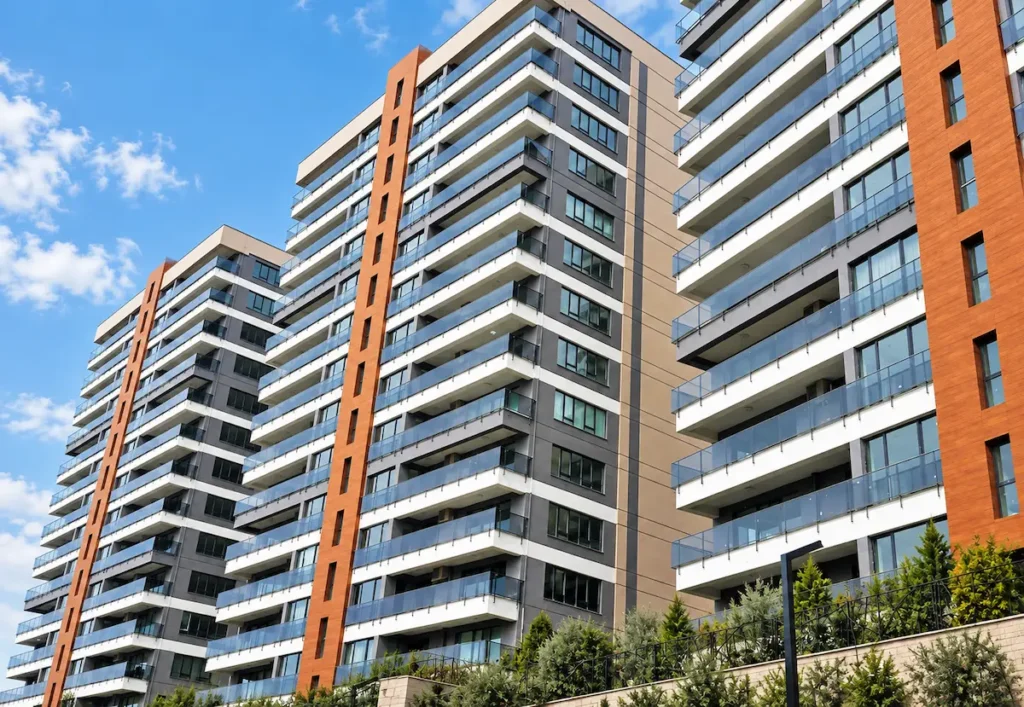 MFA İnşaat Bahçeşehir Konakları kompakt laminat dış cephe kaplama uygulaması