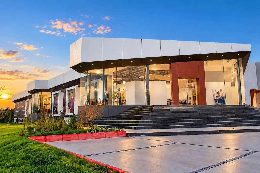 Ramsey Kip Fabrika Tesisleri 69 Pruva Yapı Pruva Yapı Gürmen Group Ramsey Kip fabrika tesisleri dış cephe kompakt laminat kaplama uygulaması.Safranbolu-Karabük