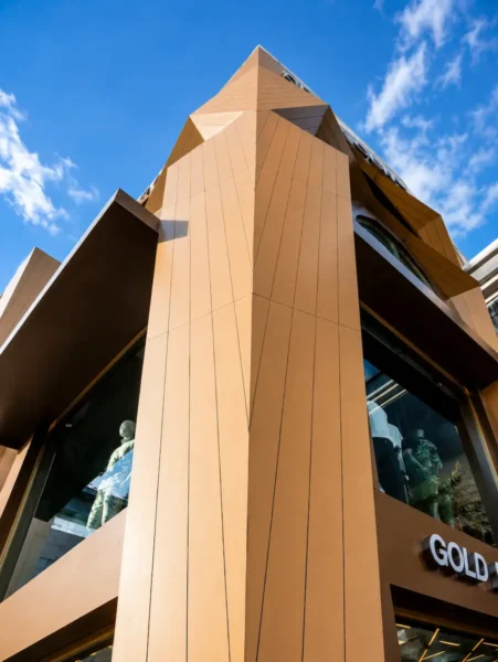 Merter Gold Center tekstil mağazası dış cephe