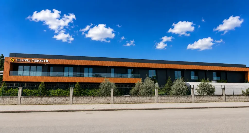 Sürü Tekstil Fabrika yönetim binası kompak laminat cephe kaplaması,Denizli